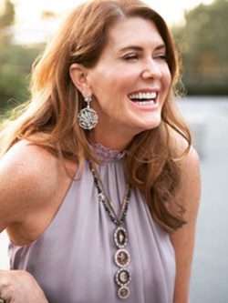 Jennifer Irwin Photo
